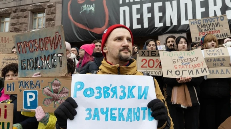 Більшість українців за критику влади, але бачать її по-різному − КМІС  