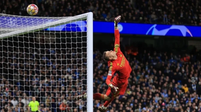 Ukrainian goalkeeper secures Real Madrid's spot in Champions League semi-finals