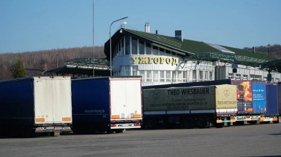 Slovaks block truck traffic to Ukraine through Vyšné Nemecké checkpoint