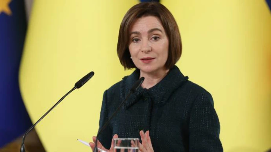 Moldovan politician who collected aid for Russian troops is stripped of citizenship