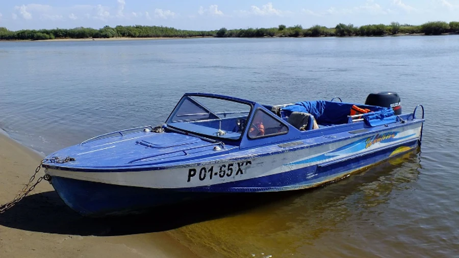 Russian occupation forces seize boats belonging to Kherson Oblast residents