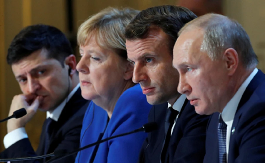 В Кремле заявили, что до согласия Путину с Зеленским далеко