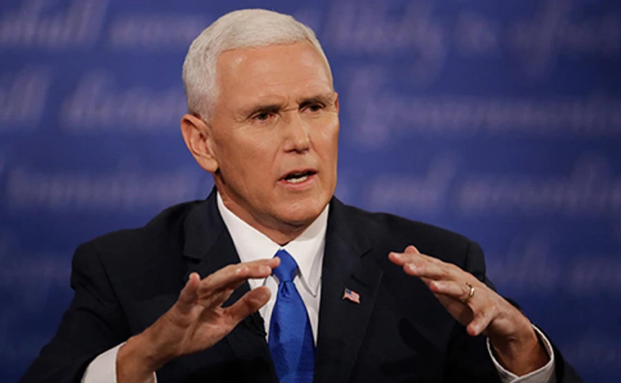 Вице-президент США: Дестабилизирующие действия РФ в Украине неприемлемы