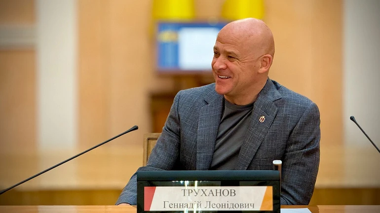 The Insider: Копія закордонного паспорта РФ Труханова з матеріалів СБУ є підробкою