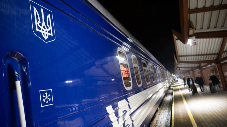 Через масований російський обстріл низка поїздів змінює маршрути – УЗ