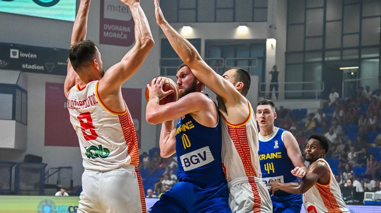 Україна обіграла Чорногорію і вийшла на перше місце у відбірковій групі на чемпіонат світу з баскетболу