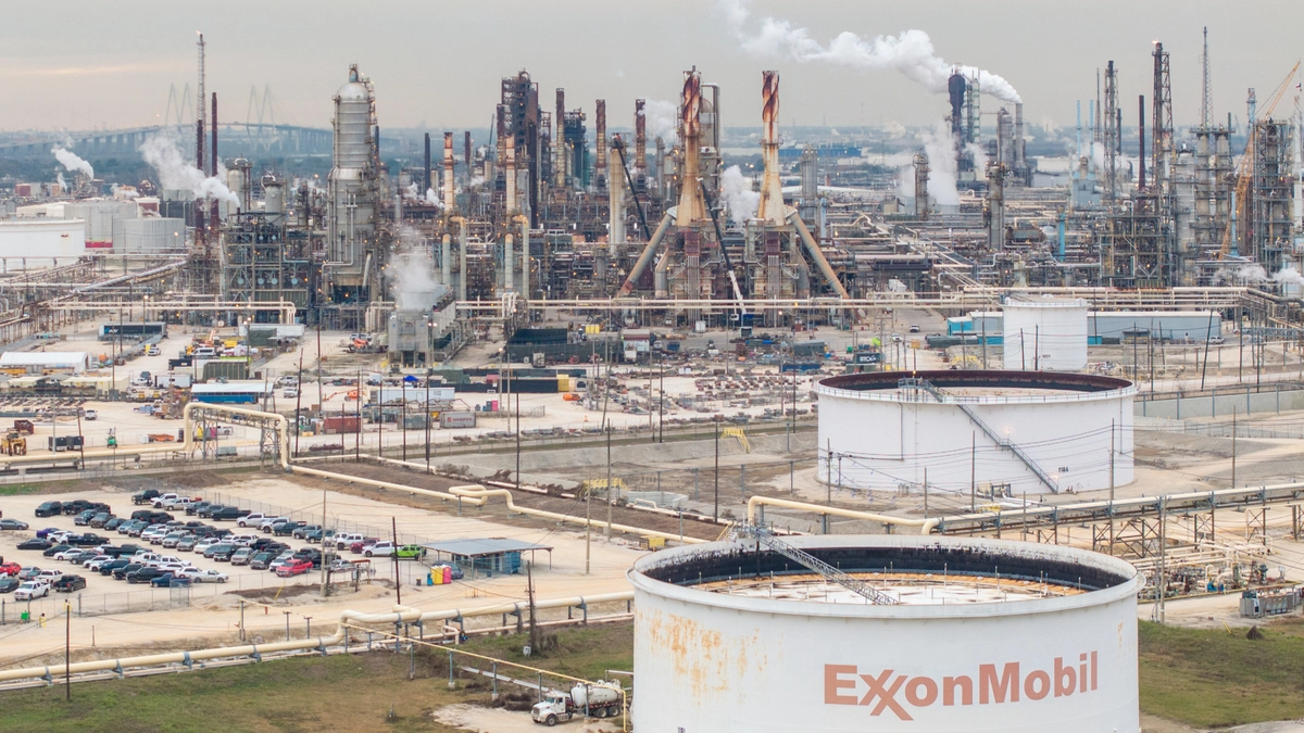 ExxonMobil видобуватиме нафту і газ зі сланцевих родовищ в Азербайджані