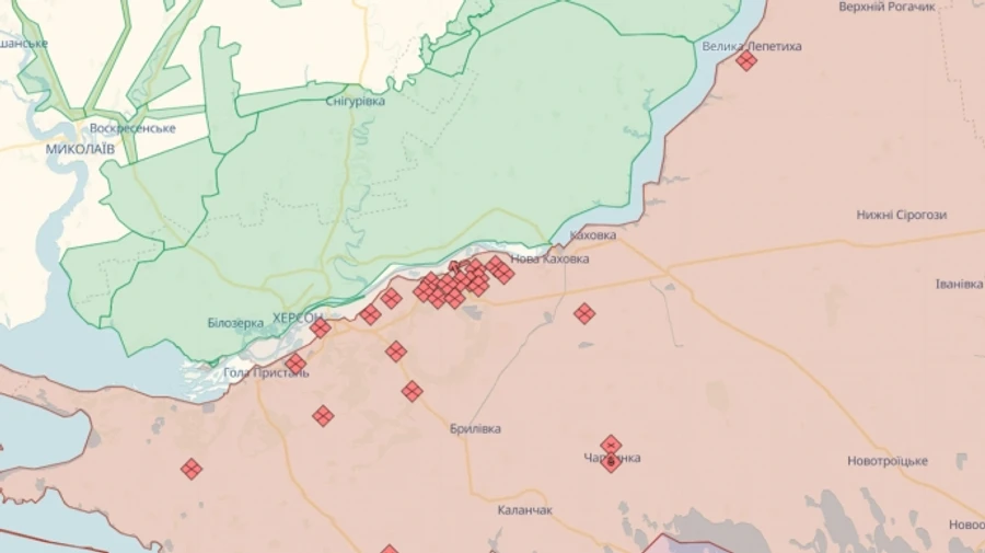 Окупанти влучили в інфраструктуру на Херсонщині та поранили людей