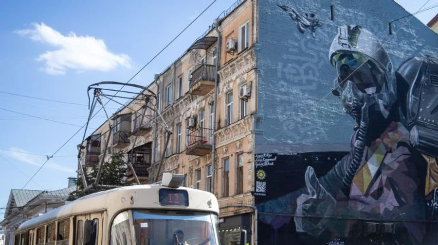 У Києві відновлюють роботу низки тролейбусів і трамваїв