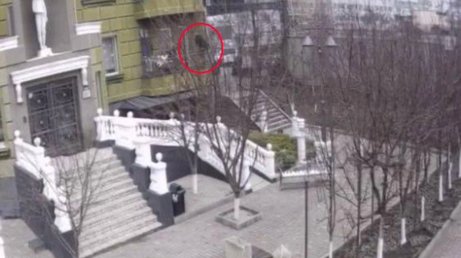 В Одессе взяточник выпрыгнул из окна, чтобы не даться в руки силовикам