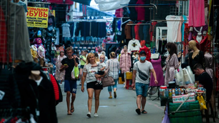 Мохіто по-в'єтнамськи і Gucci за 200 гривень. Чим живе найбільший ринок України Барабашово