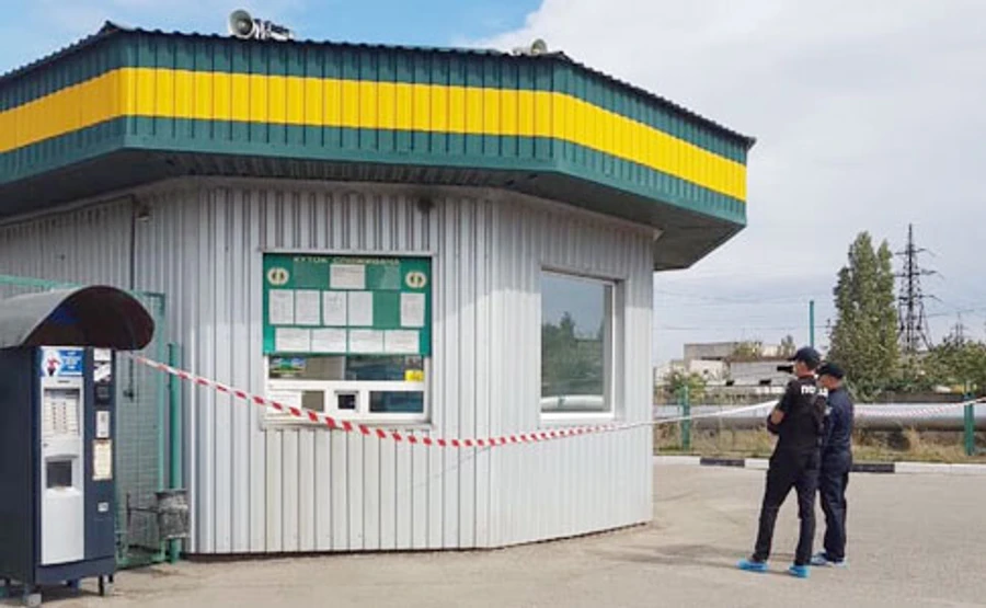 На заправке в Николаеве расстреляли трех человек