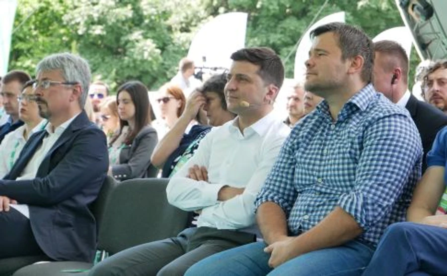 Слуга народа обнародовала полный список кандидатов в нардепы