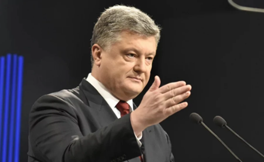 Порошенко придет к своим нардепам говорить, как жить дальше