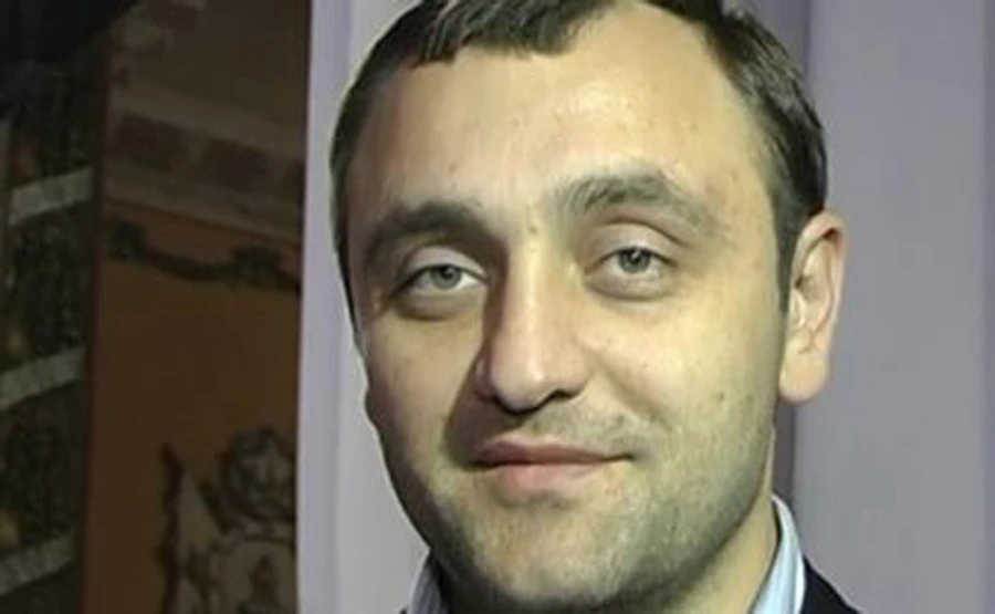 Французькі поліцейські підтвердили затримання начальника тітушок Саркісяна