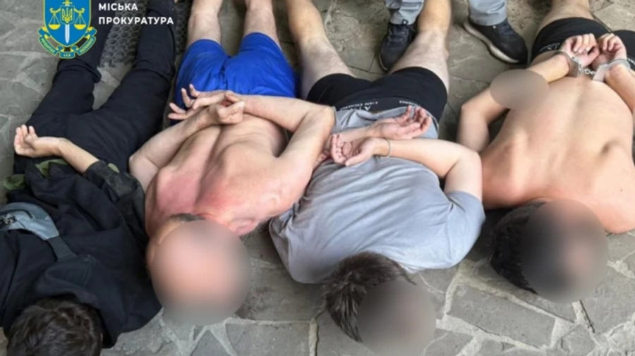 Кокаїн цілодобово: затримали членів синдикату, які набирали кур'єрів на поліграфі