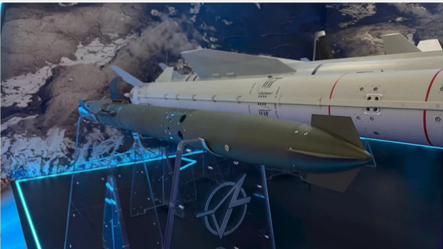 Ukraine prepares two low-cost domestic missiles for combat use against jet-powered Geran drones