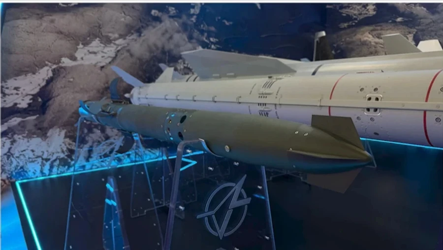Ukraine prepares two low-cost domestic missiles for combat use against jet-powered Geran drones