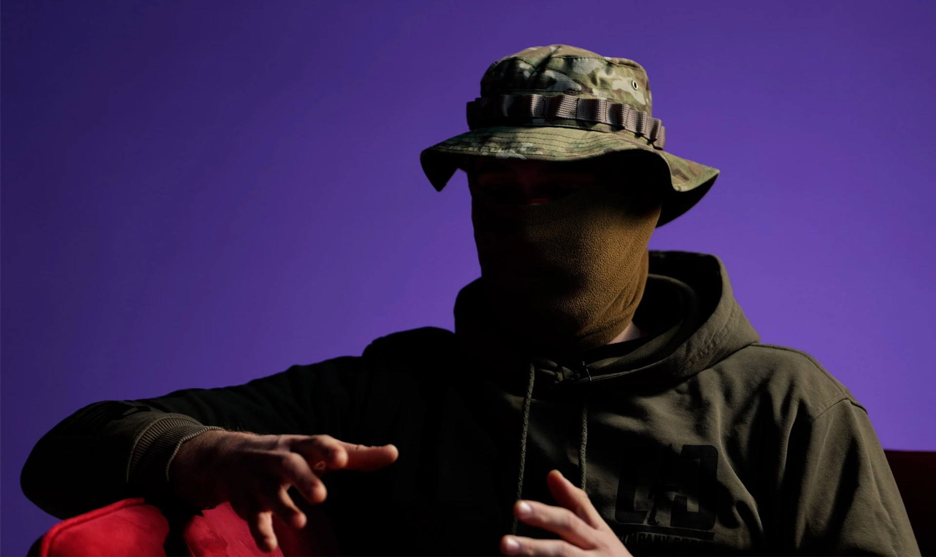 FPV-дрони кардинально ускладнили евакуацію поранених: декого по три доби не можна забрати з позицій. Інтерв’ю з бойовим медиком-госпітальєром