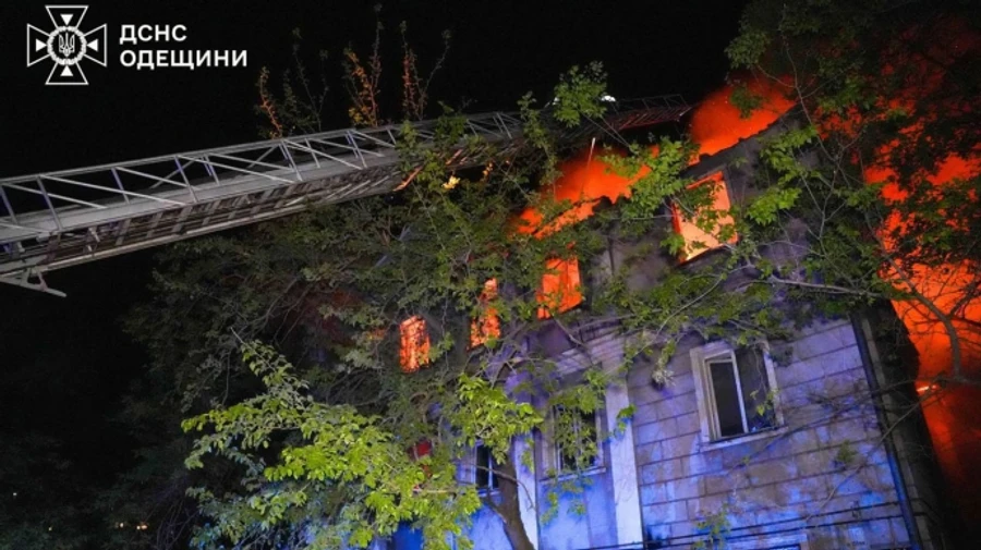 В Одессе из-за российской атаки погиб железнодорожник, повреждены пути и вагоны