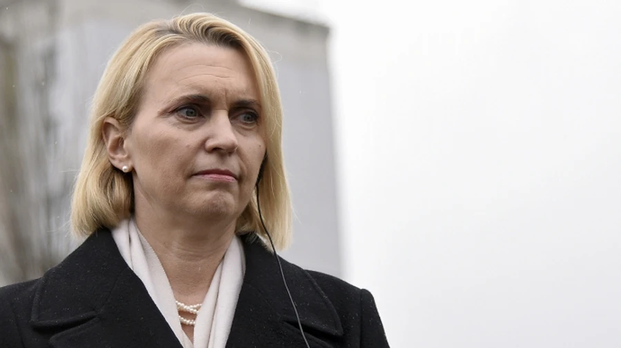 US ambassador to Ukraine plans early resignation – CBS News, Reuters