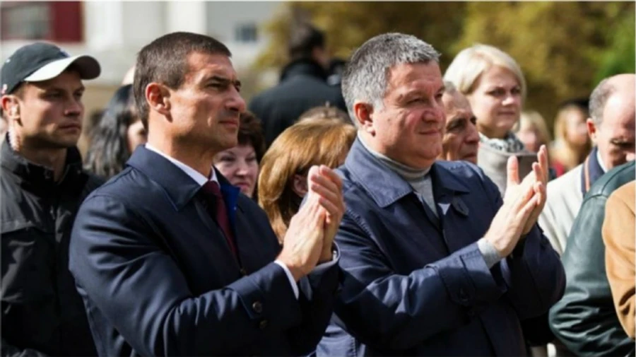 Схеми показали, як друг Авакова порушує карантин