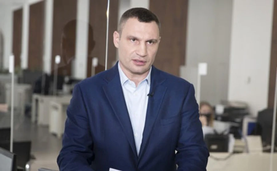 Кличко рассказал, сколько масок купили в Эпицентре Гереги