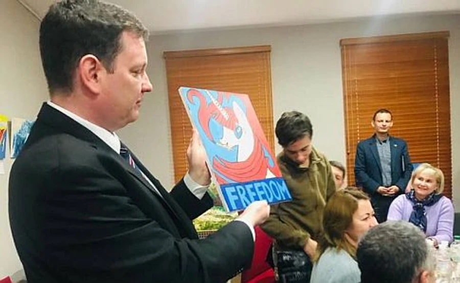 11 колишніх в’язнів Кремля поїхали на реабілітацію до Латвії