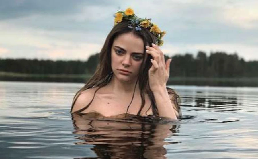 На кордоні завернули російську актрису, яка прилетіла на зйомки в Київ