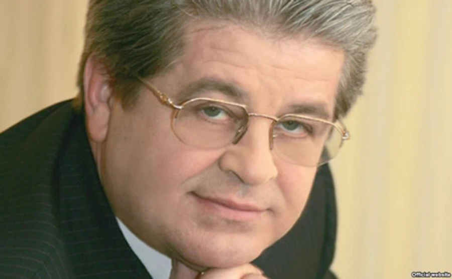 Украинцы в России возмущены орденом Порошенко для прокремлевского деятеля