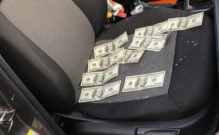 СБУ спіймала на хабарі слідчого поліції