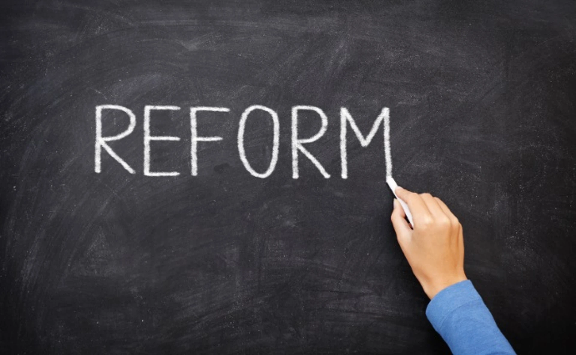 Восемь вопросов либералам и дирижистам, или Как изменить страну?