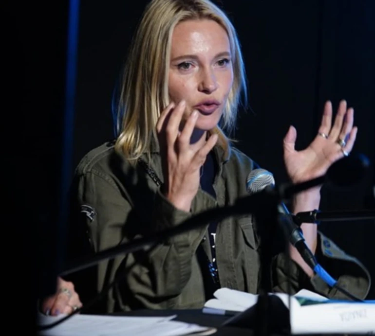 Экс-жена Левочкина заявила, что он стоит за внезапным переводом ее возлюбленного-военного в другое подразделение