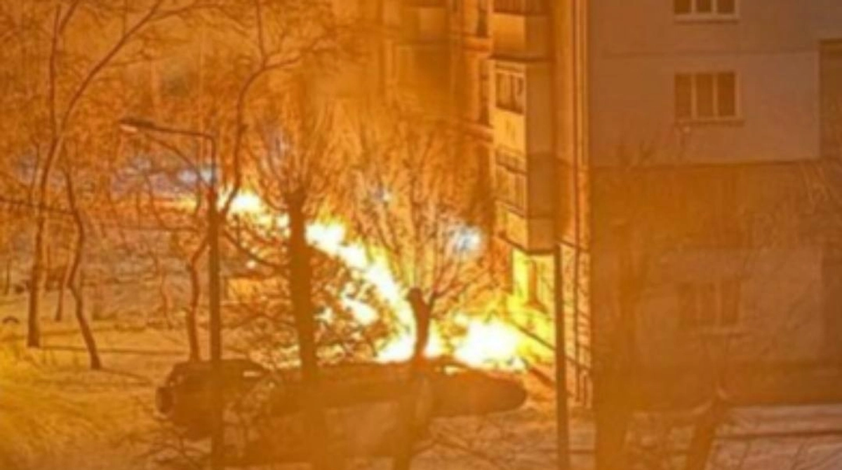 Russians attack Zaporizhzhia, causing fire – photo