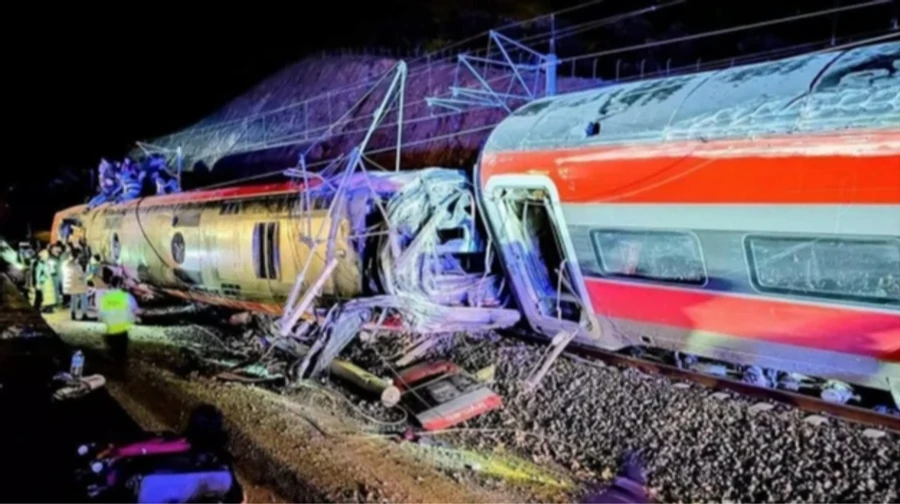 Ukraine's foreign minister comments on deadly train accident in Spain