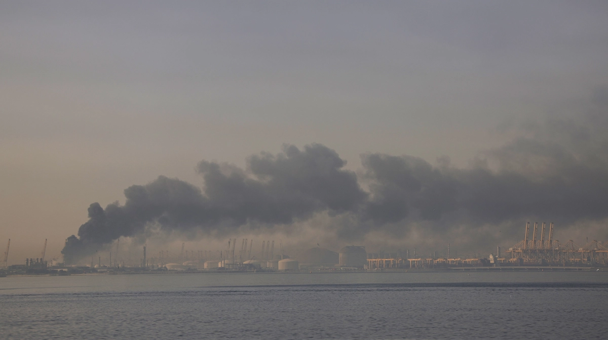 ОАЕ прагнуть силою відкрити Ормузьку протоку і готові вступити в бій - WSJ