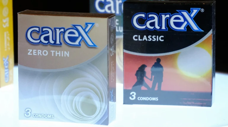 Найбільший у світі виробник презервативів різко підвищить ціни через війну в Ірані