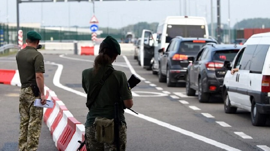 СМИ идентифицировали тысячи мужчин, которые сбежали за границу через Шлях