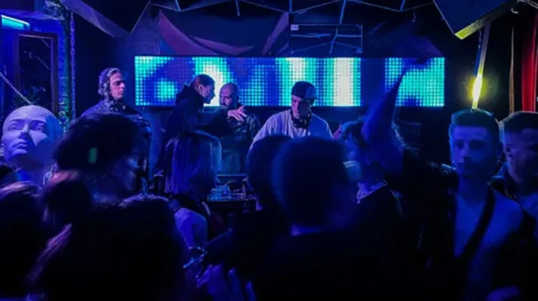 Електронна музика – це музика опору: київські рейви запалили Ліверпуль