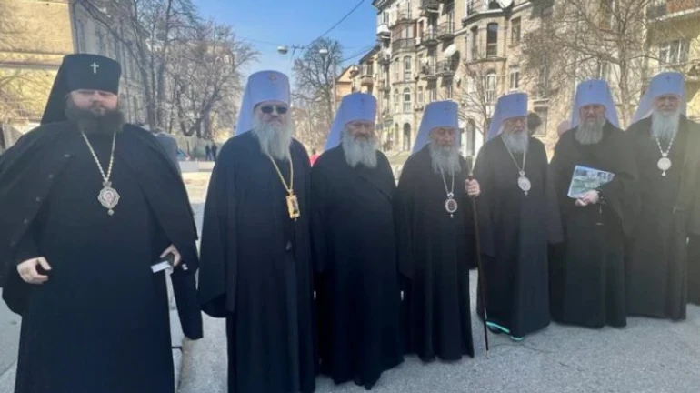 Делегация УПЦ МП приехала на Банковую: хотят встретиться с Зеленским