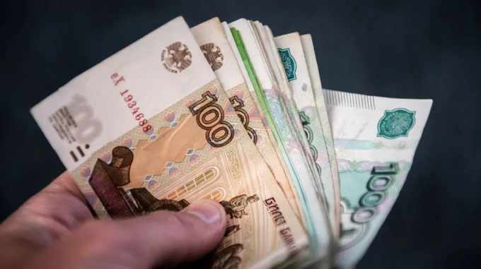 Окупанти хочуть з нового року вивести гривню з обігу