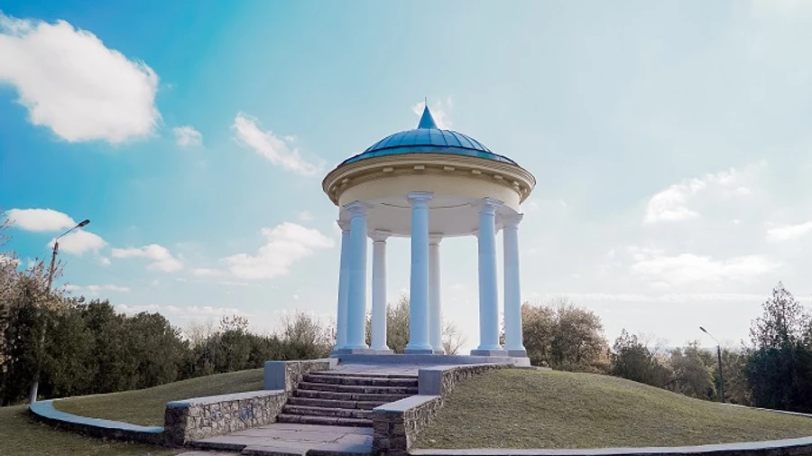 Захватчики нанесли авиаудар в Вознесенске