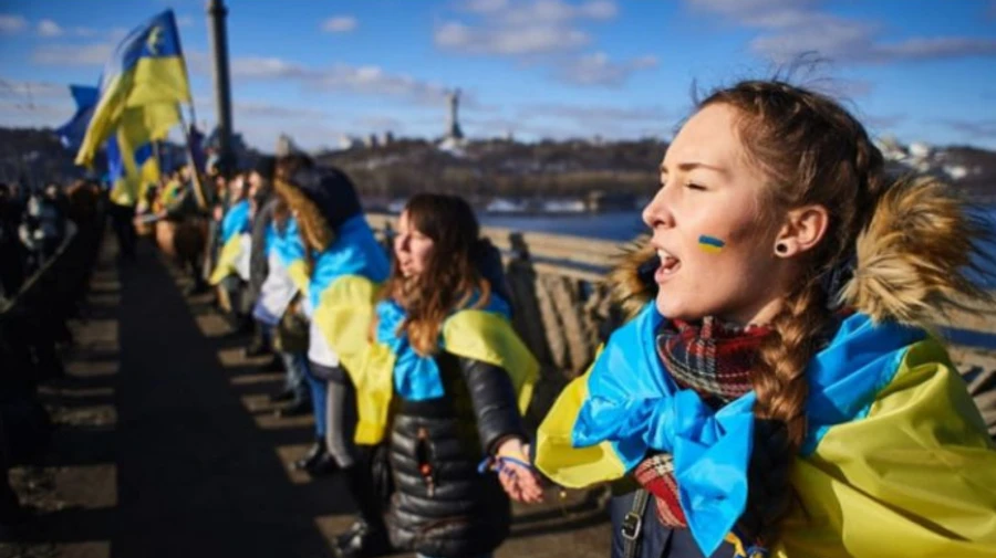 Більшість українців виступають за перегляд Мінських угод – опитування