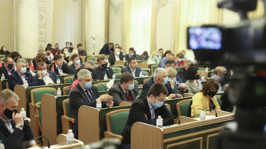 Знущання над освітою: Львівська облрада звернулася до влади через дисертацію Киви