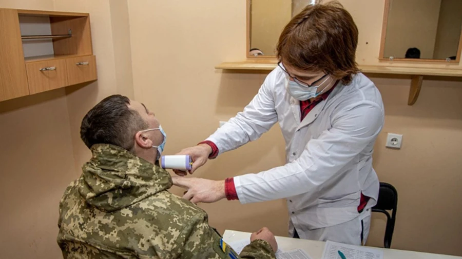 В армії ще 2 смерті від COVID-19