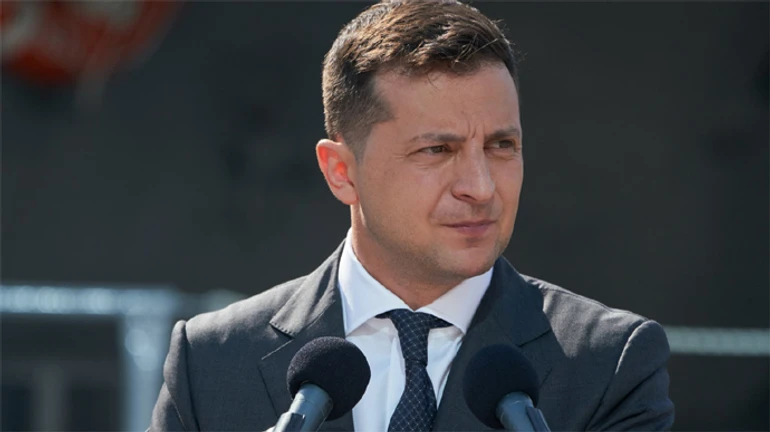 Зеленский со слугами рассмотрит кандидатуры новых министров: назвали имена 