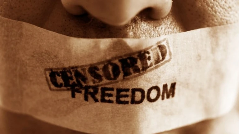 Беларусь депортировала двух украинских журналистов