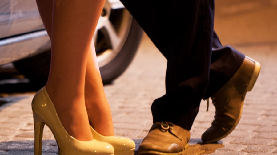 Двух полицейских разоблачили на крышевании проституции в Одессе