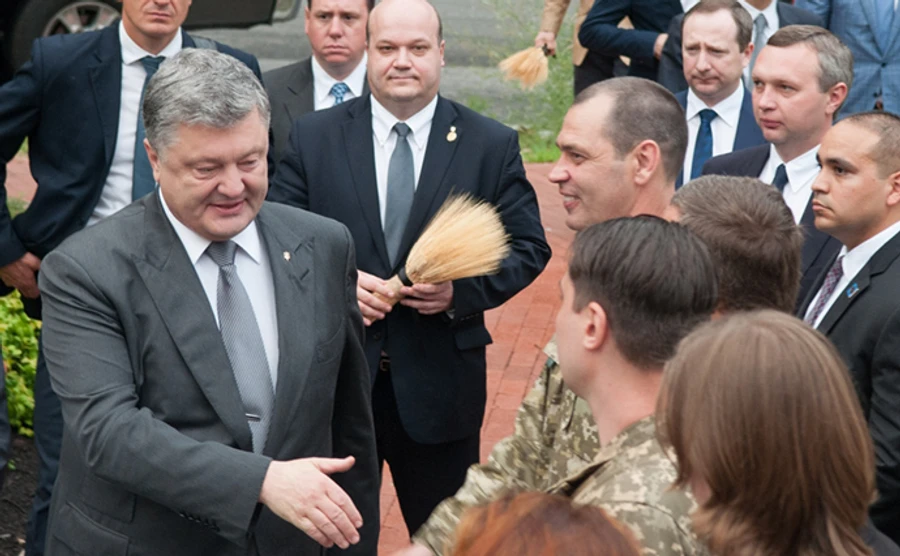 Порошенко зустрінеться з Трампом і Меттісом