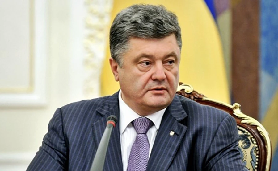 Порошенко поговорил с Тиллерсоном о миротворцах под эгидой ООН на Донбассе